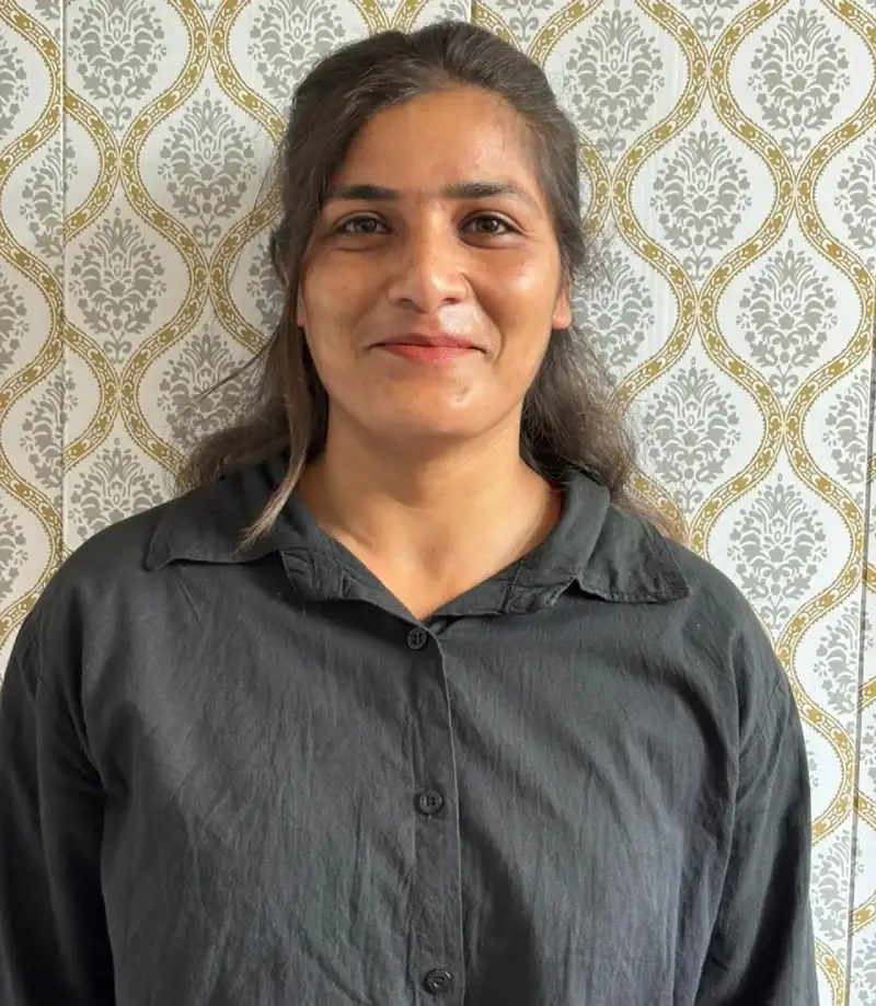 Anjali Singh &mdash; Senior Beautician